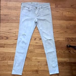 AG Legging Super Skinny Light Wash w Rips sz 28
